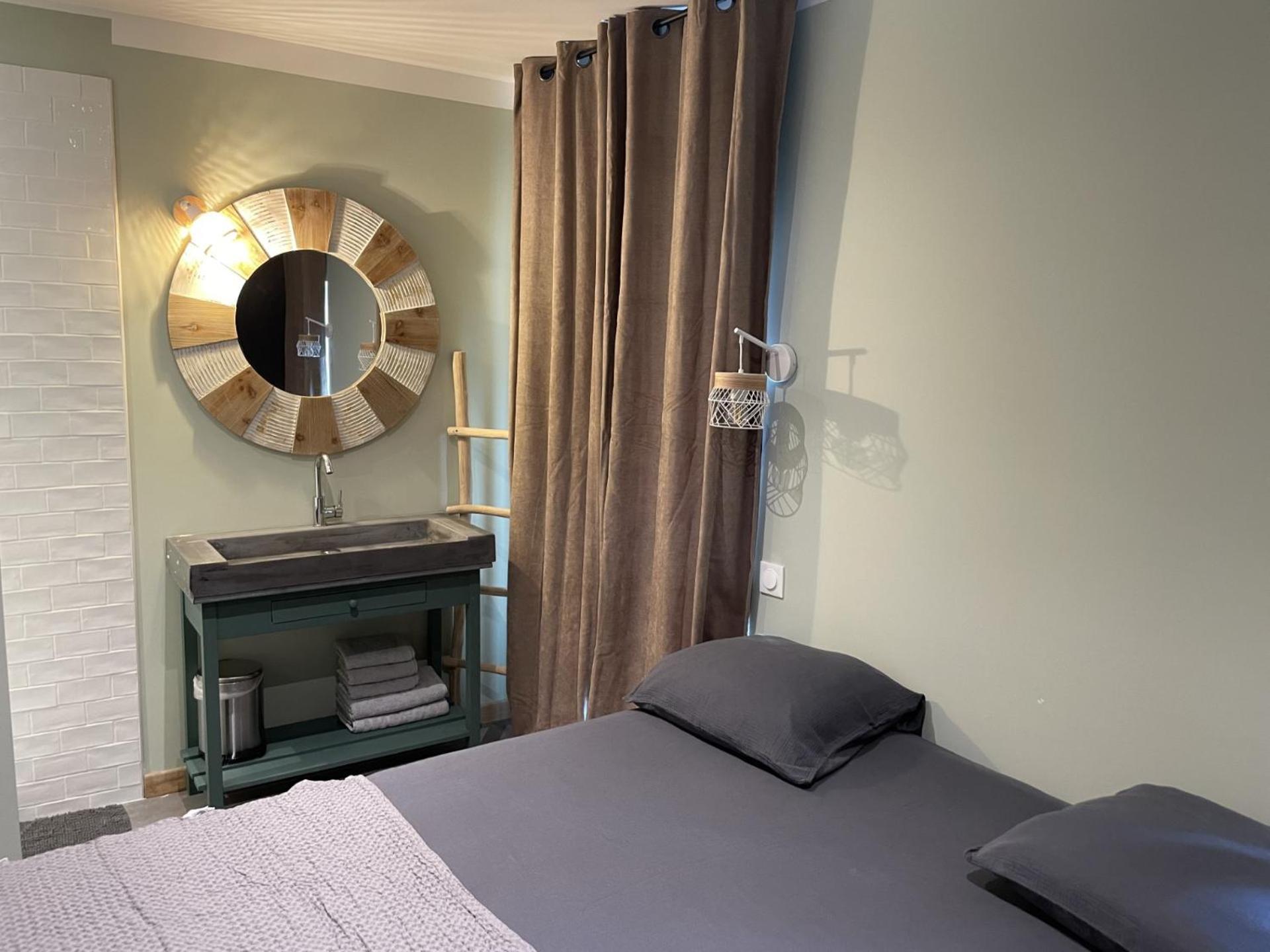 Cote Nuit Appartement Capestang Buitenkant foto